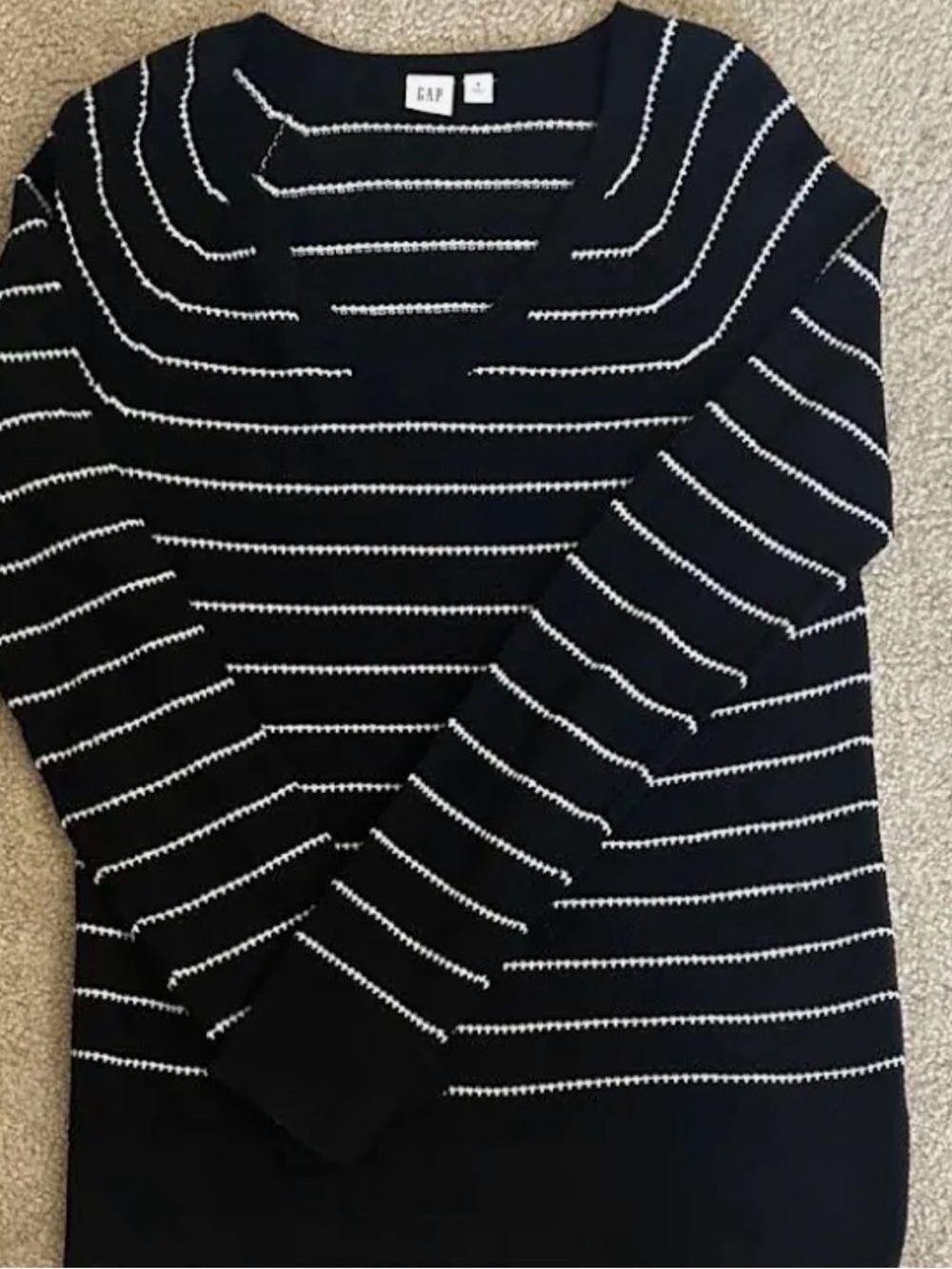 Gap Women's V-Neck Sweater- Black with White Stripes